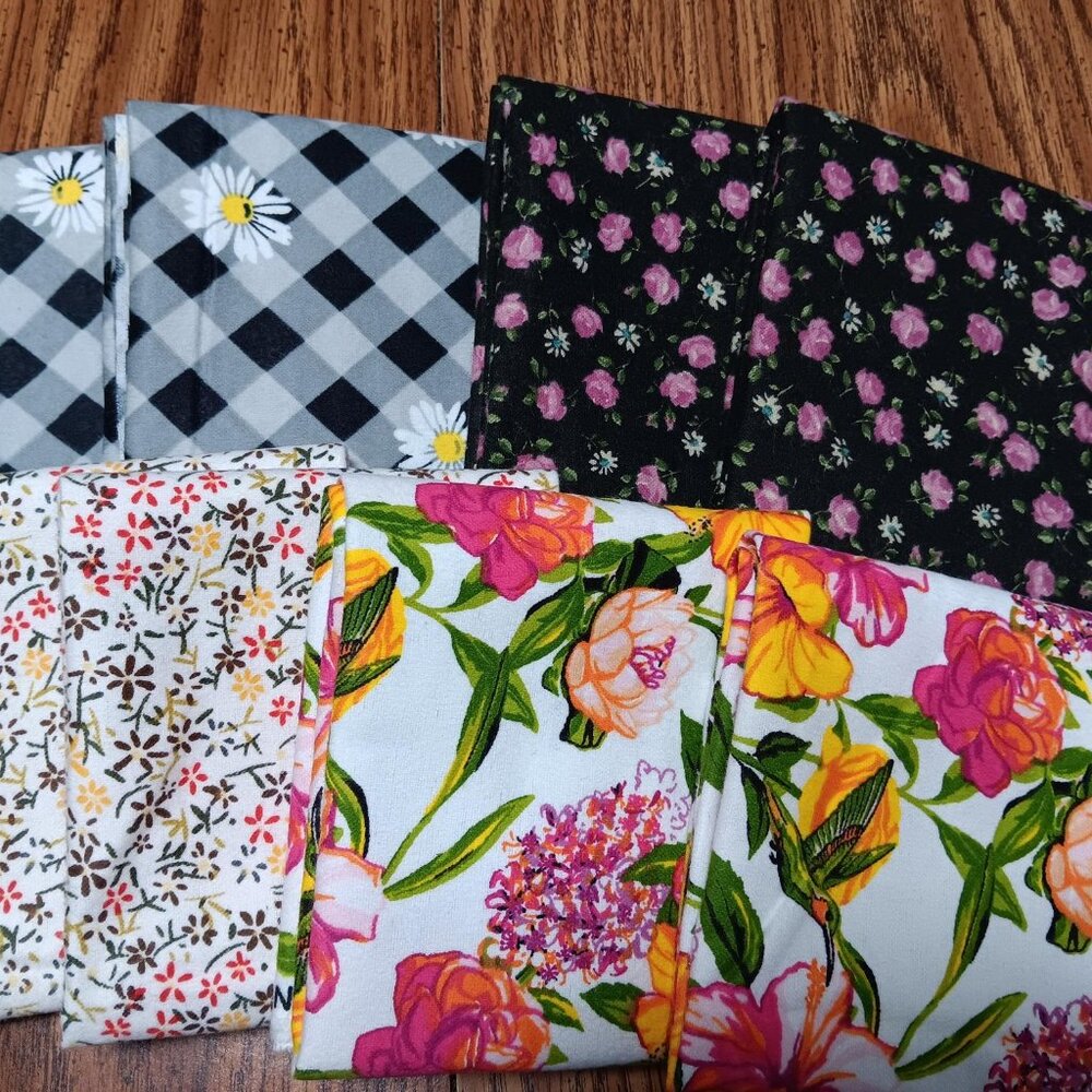 #507 8 Flannel Fat Quarters Pink Roses , Floral, Daisies, Fabric